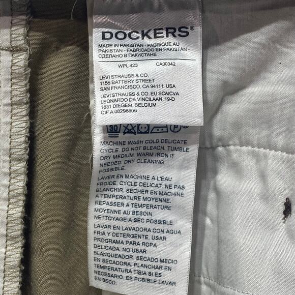 DOCKERS Brown Classic Fit Easy Stretch Khaki Pants SZ 42X30 - Picture 6 of 8